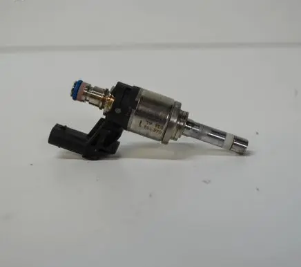 Volkswagen Jetta VII Fuel injector 04E906036AL