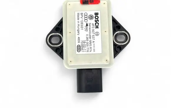 Audi A6 S6 C6 4F ESP acceleration yaw rate sensor 4F0907637A 0265005776