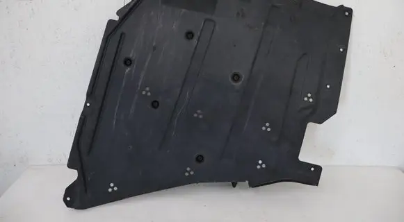 BMW 3 G20 G21 Fuel tank bottom protection 7435569