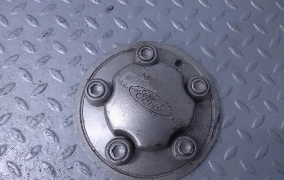 Ford Granada Original wheel cap 82GB1130AC