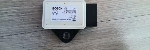 Mercedes-Benz E W212 ESP acceleration yaw rate sensor A0055422618 7042283 0265005735