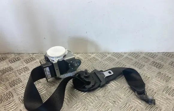 BMW 4 F36 Gran coupe Front seatbelt 7243307