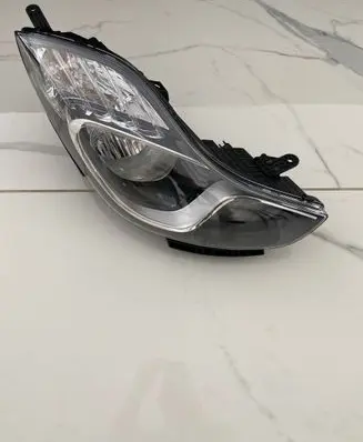 Hyundai ix20 Headlight/headlamp 921021K000 J1147D004
