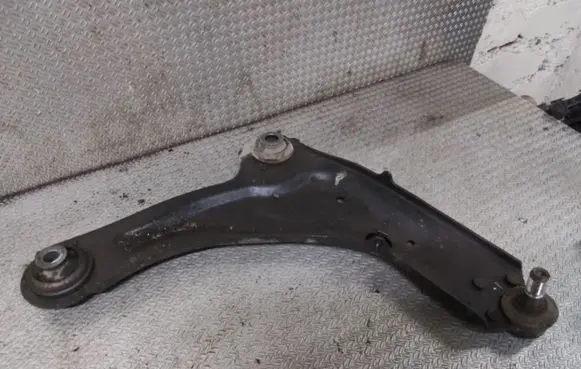 Renault Laguna II Front lower control arm/wishbone