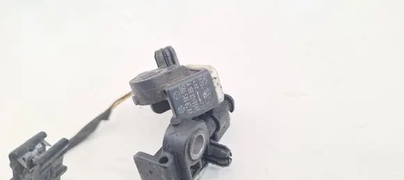Mercedes-Benz GLE (W166 - C292) Airbag deployment crash/impact sensor A1668210151