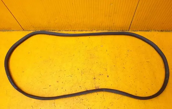 Citroen Berlingo Rubber seal front door (on door) 9836219280