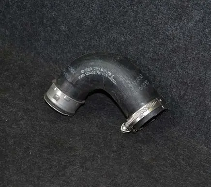 Audi Q7 4L Air intake hose/pipe 7P0145708A
