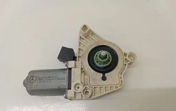 Mercedes-Benz A W169 Front door window regulator with motor A1698201942