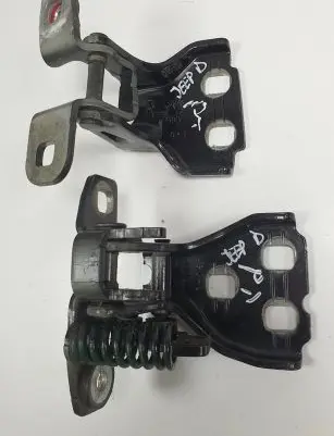Jeep Grand Cherokee (WK) Rear door hinge set 