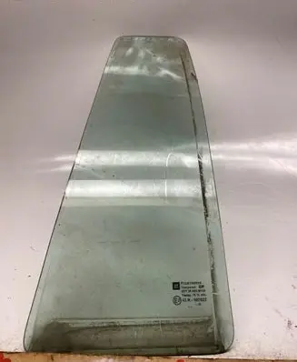 Opel Zafira A Rear vent window glass 43R007022 DOT36AS2M129