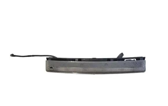 Citroen C5 Third/center stoplight 9681135677