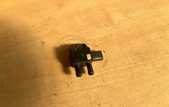 BMW 3 F30 F35 F31 Air pressure sensor 780575801