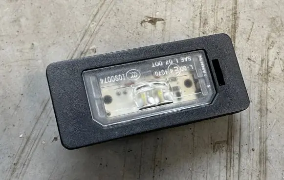 BMW X5 E70 Number plate light 7193293