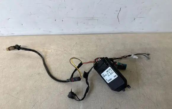 BMW 4 F32 F33 Wing mirror control module 7286050