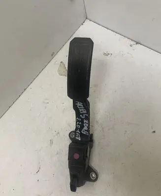 Toyota Auris 150 Accelerator throttle pedal 7811002020