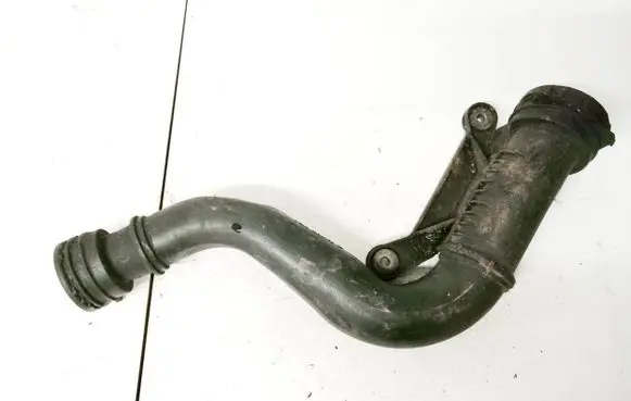 Volkswagen Golf Plus Intercooler hose/pipe 1K0145762s
