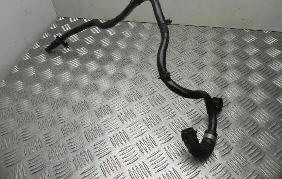 Jaguar I-Pace Engine coolant pipe/hose J9D38D148AB