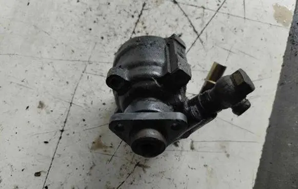 Power steering pump