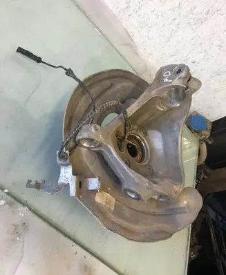 BMW X4 G02 Front wheel hub 11577210