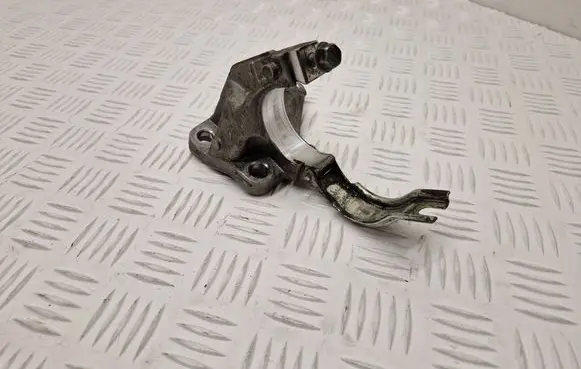 Renault Scenic IV - Grand scenic IV Driveshaft support bearing bracket 397746293R
