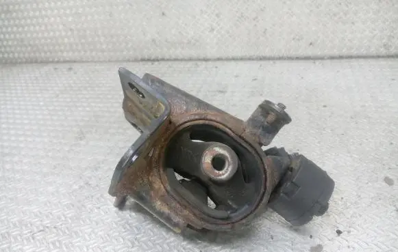 Engine mount bracket