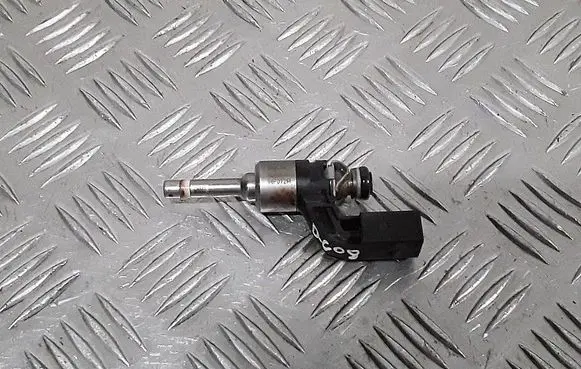 Volkswagen Golf VI Fuel injector 03C906036M