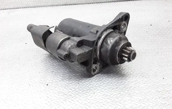 Seat Leon (1P) Starter motor 1005831311