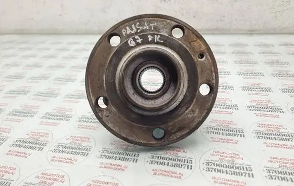 Volkswagen PASSAT B7 Front wheel ball bearing 
