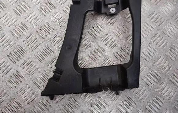 Peugeot Traveller Rear bumper mounting bracket 9810215980