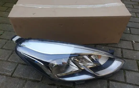 Ford Fiesta Headlight/headlamp H1BB13W029AE 1889781