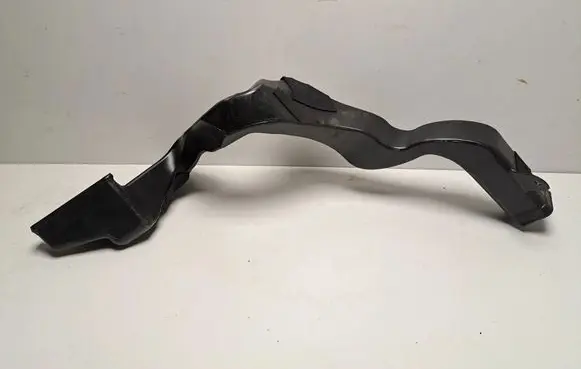 BMW X7 G07 Cabin air duct channel 7466091