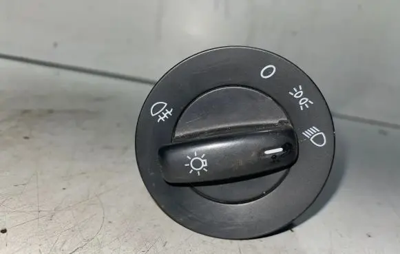Volkswagen Touran I Light switch 1K0941431AH