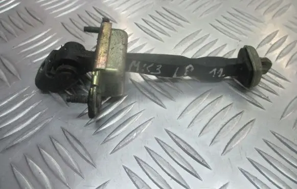 Ford Mondeo Mk III Front door check strap stopper