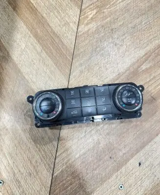 Mercedes-Benz R W251 Climate control unit A2518702089 5HB96491433 A2518205089