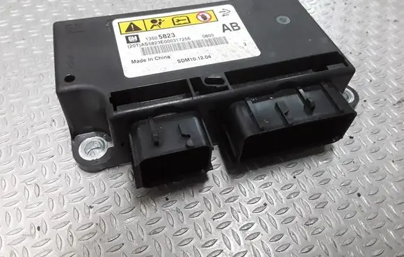 Chevrolet Cruze Airbag control unit/module 13505823