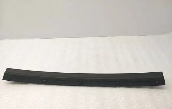 Volkswagen Golf VII Engine compartment rubber 5G0823709A