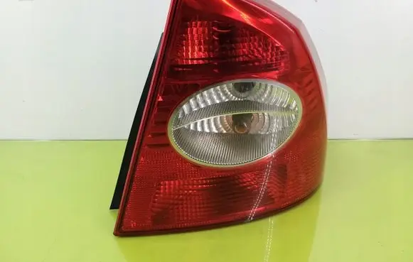 Ford Focus Rear/tail lights 5M5113404B