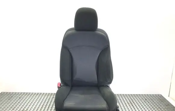 Lexus IS 220D-250-350 Front driver seat 