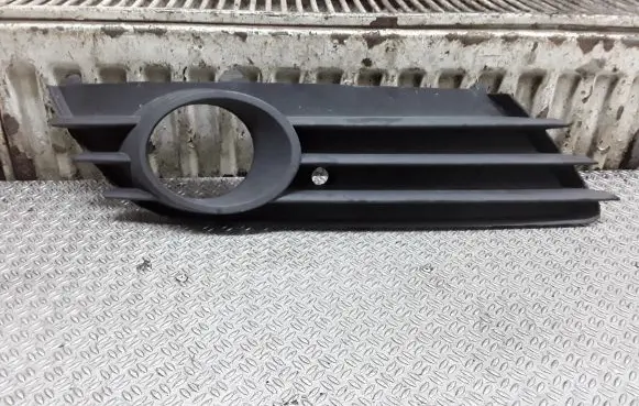 Opel Astra H Front bumper lower grill OP9901301
