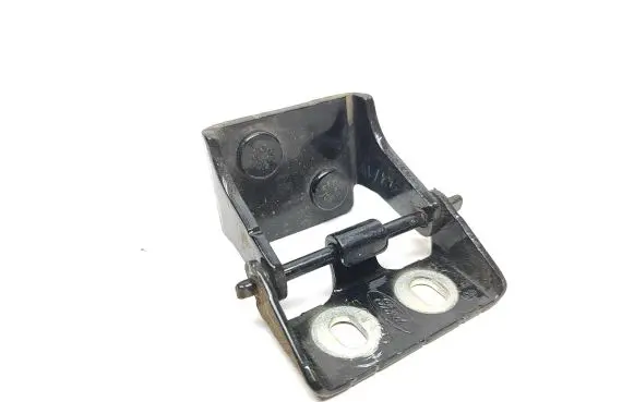 Ford Focus Tailgate/trunk/boot hinge