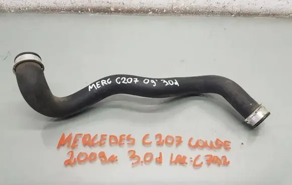 Mercedes-Benz CLK C207 A207 Engine coolant pipe/hose A2045013182