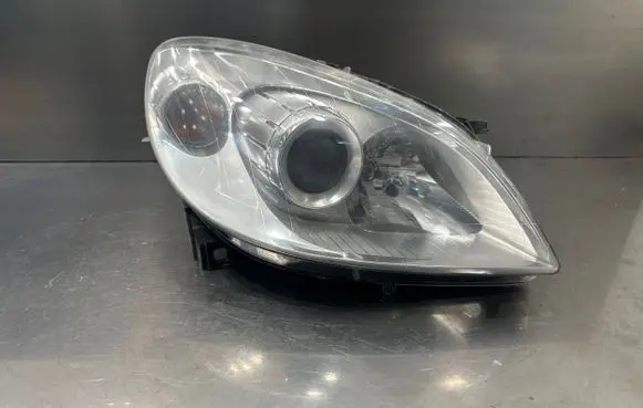 Mercedes-Benz B W245 Headlight/headlamp A1698207861 0301247202 197510600