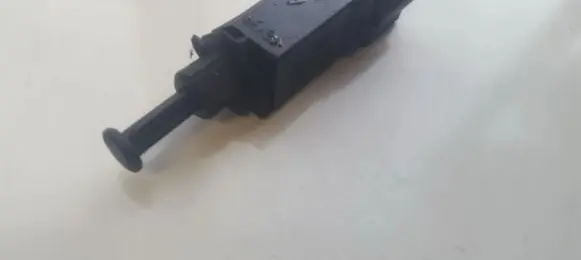 Volkswagen Golf IV Brake pedal sensor switch 1H0MW0927