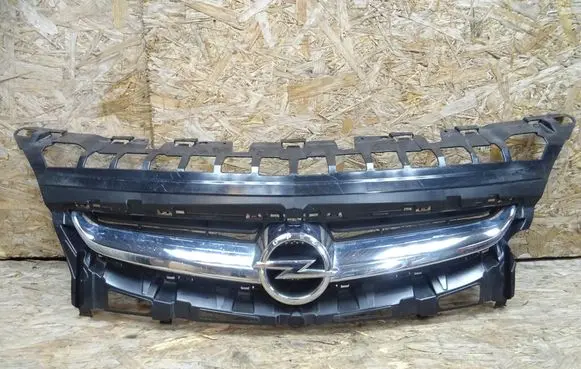 Opel Astra J Front bumper upper radiator grill