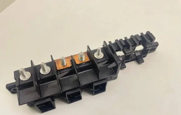 Audi A6 S6 C5 4B Fuse module 8L0941822A 896083000