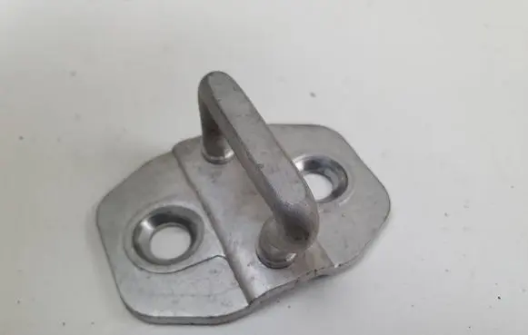Mercedes-Benz A W176 Front door lock loop/hook striker 11000049B