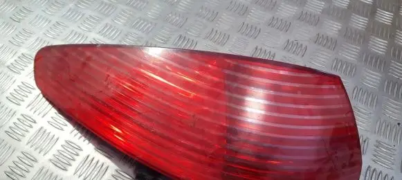 Peugeot 607 Rear/tail lights