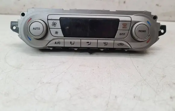 Ford Focus Climate control unit 7M5T18C612CE W6PA88585