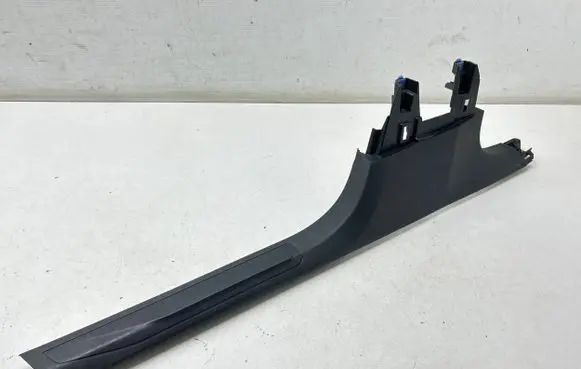 Peugeot 5008 II Front sill trim cover 9824062277 110741A2 9811645877