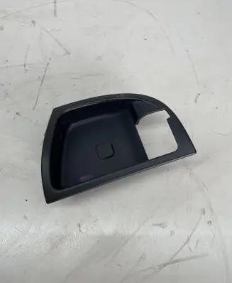 Hyundai Santa Fe Front door interior handle 826112B000